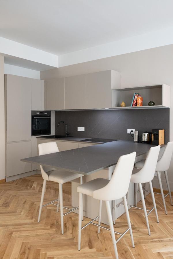 The Peacock Suite Turin Exteriör bild